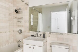 Hårtørrer, håndklæder