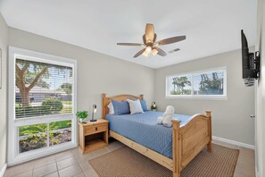 4 bedrooms, iron/ironing board, travel cot, WiFi