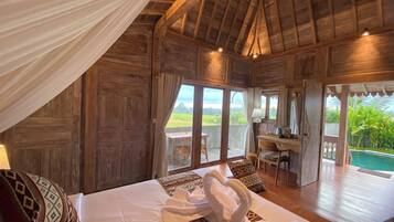 Deluxe Villa, Garden View | In-room safe, desk, laptop workspace, free WiFi