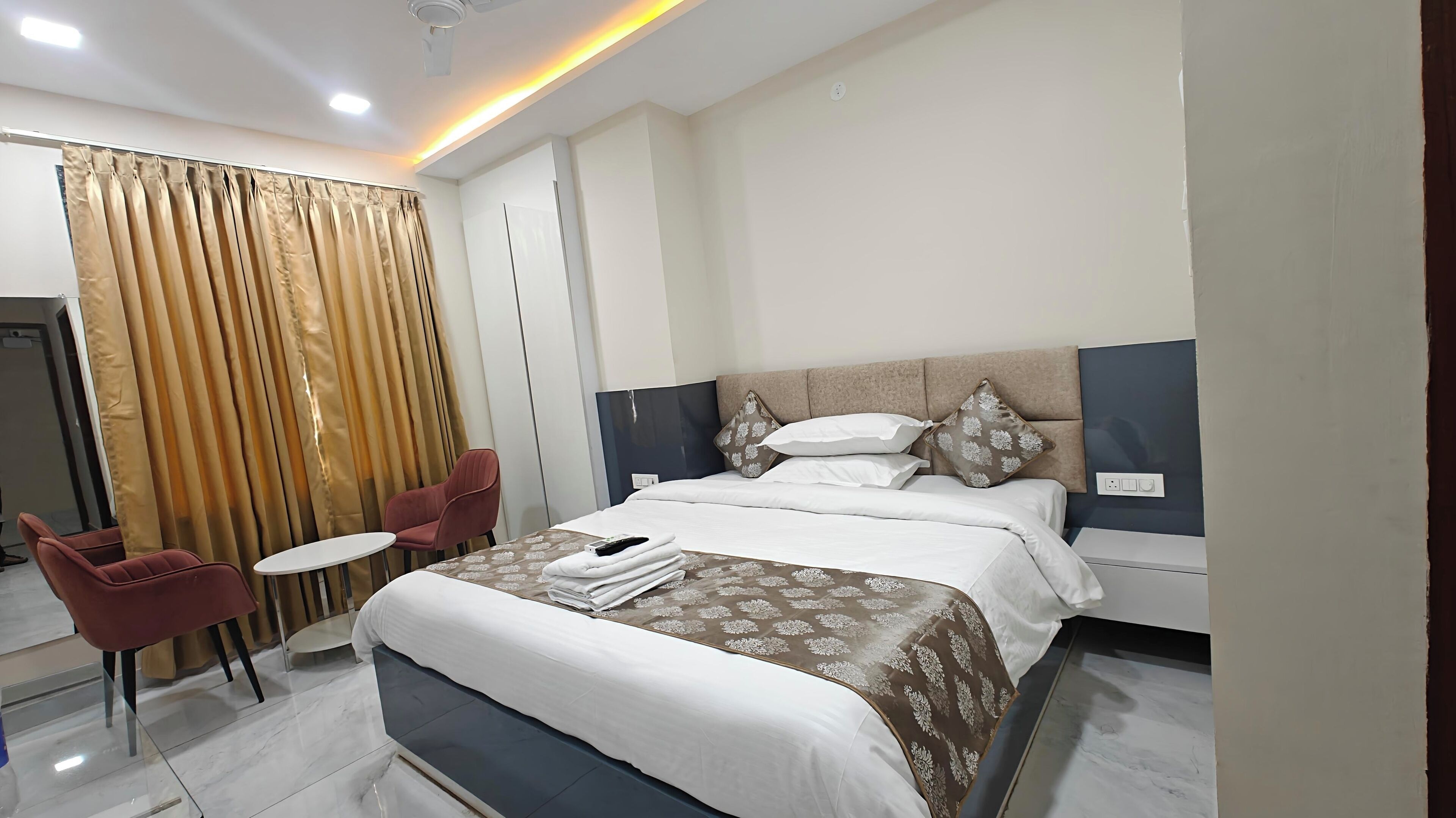 Skrivebord og wi-fi (inkludert)