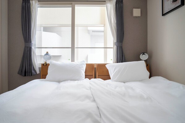 Iron/ironing board, free WiFi