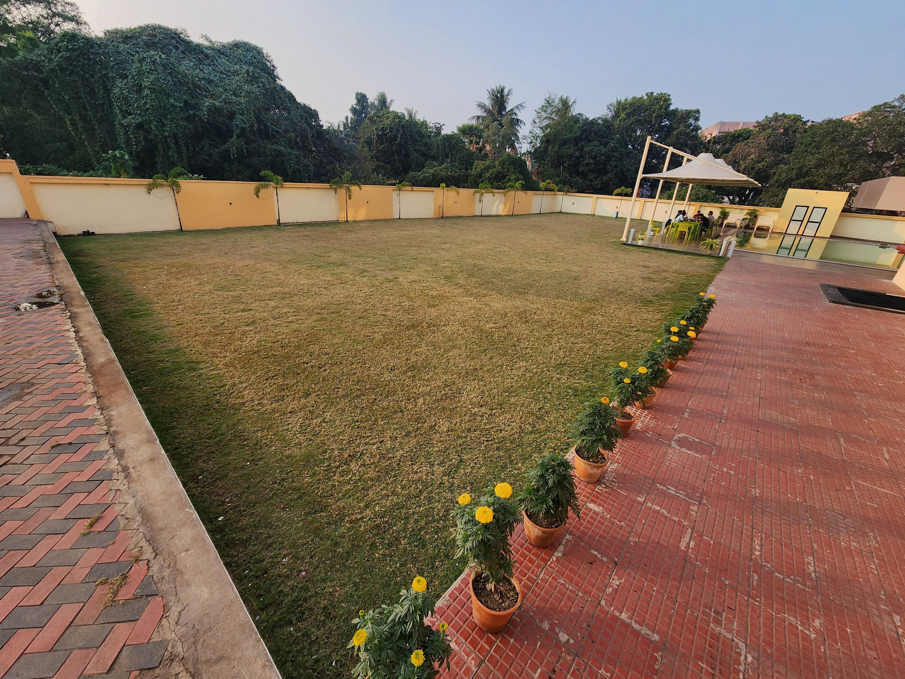 Children’s play area – outdoor