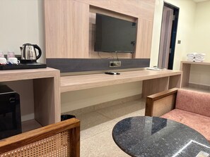 Quarto casal família | Wi-Fi de cortesia, roupa de cama