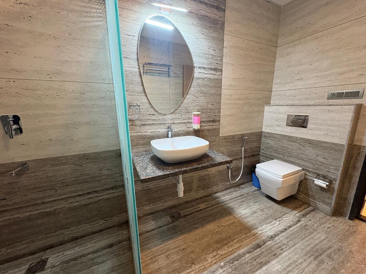 Family Double Room | Bathroom | Towels, toilet paper