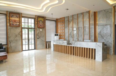 Hotel Surbhi Grant By Gazebo