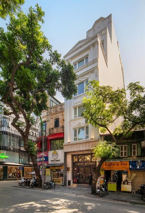 Front of property - Bespoke Boutique Hotel Hanoi (Hanoi)