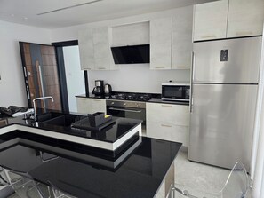 Microwave, oven, stovetop, dishwasher