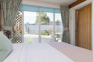 15 bedrooms, iron/ironing board, travel cot, WiFi