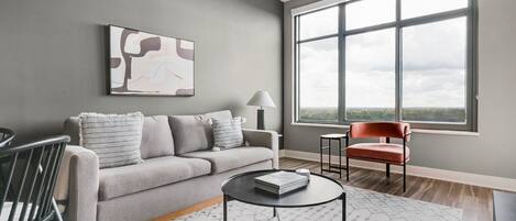 Fernseher, Stereoanlage