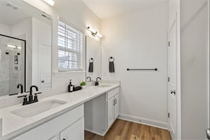 Townhome | Bathroom