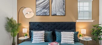 3BR Townhouse Mins to Uptown Charlotte