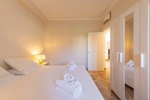 2 bedrooms, travel crib, free WiFi, wheelchair access