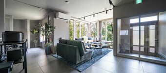 GROUNDBLOOM YIG STAY