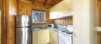 Heatherbrae Holiday Village