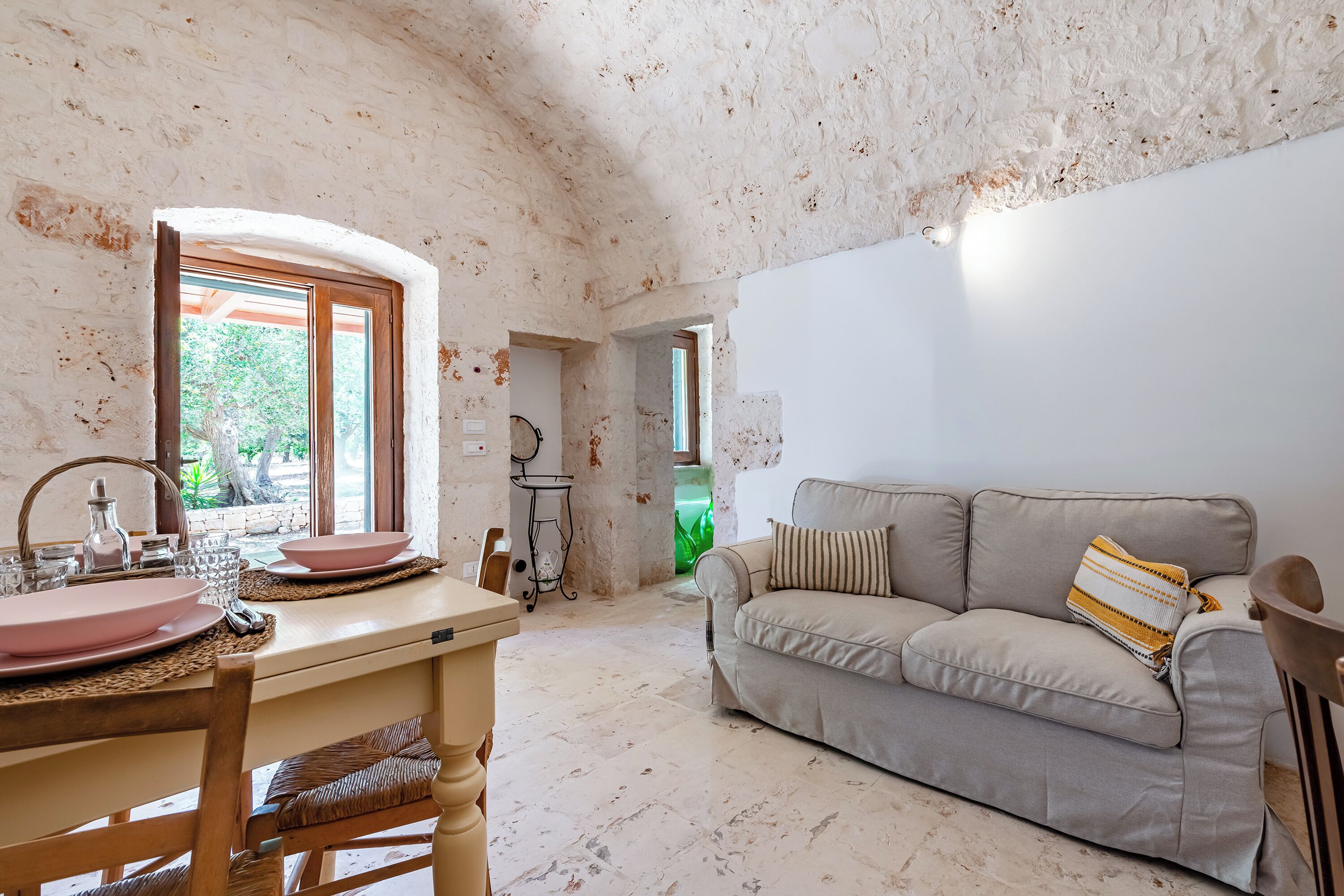 Villa familiale, 2 chambres, 2 salles de bains, côté montagne (Lamia Terra) | Aire de séjour