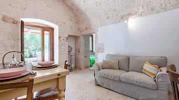 Family Villa, 2 Bedrooms, 2 Bathrooms, Mountainside (Lamia Terra 2BR, Terrace & BBQ) | Living area