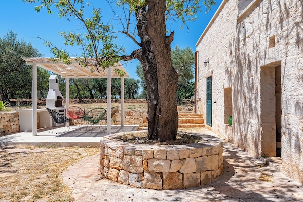 Family Villa, Multiple Bedrooms, 2 Bathrooms, Mountainside (Lamia Terra) | Terrace/patio