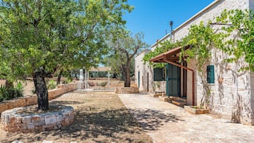 Family Villa, 2 Bedrooms, 2 Bathrooms, Mountainside (Lamia Terra 2BR, Terrace & BBQ) | Exterior