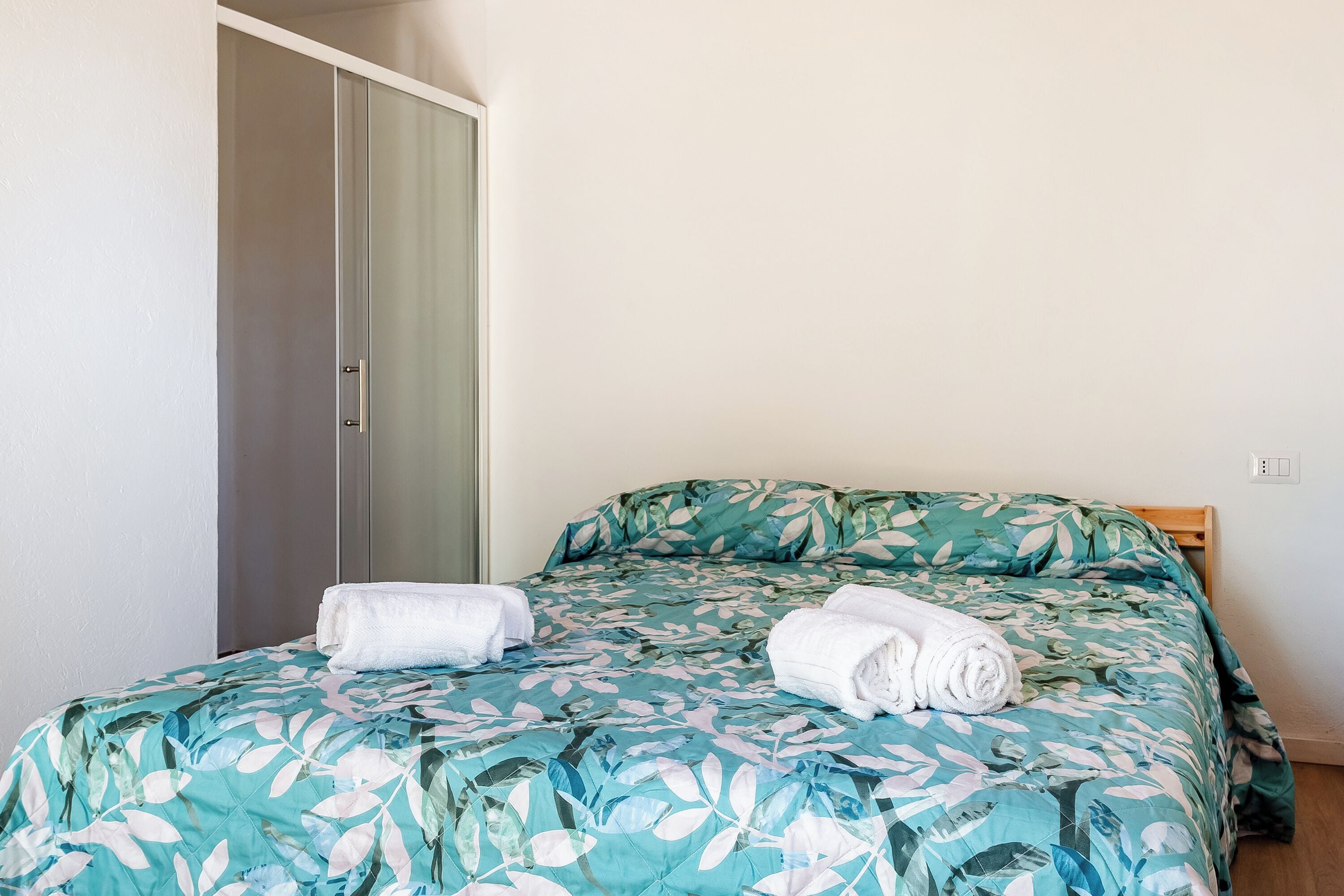 Villa Familiale, plusieurs chambres, 2 salles de bains, côté montagne (Lamia Terra) | 2 chambres, Wi-Fi gratuit, draps fournis