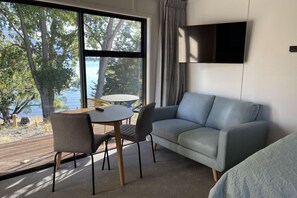 Studio Tiêu chuẩn | Khu phòng khách