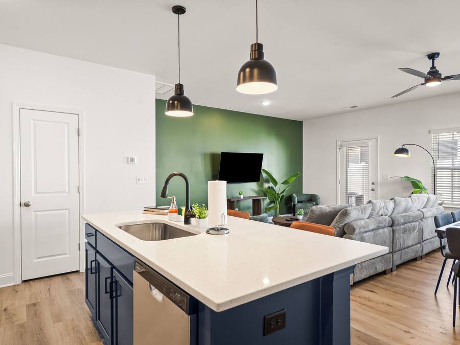 Townhome | Living area