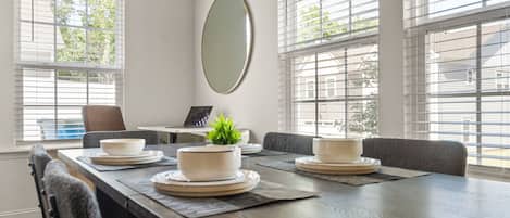 Townhome | Dining room
