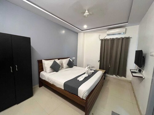 White Ridge Hotel - Nagole