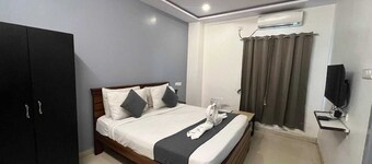 White Ridge Hotel - Nagole