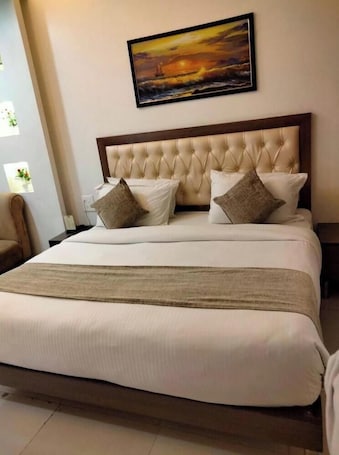 Basic Double Room | Free WiFi