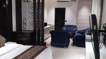 Basic Double Room | Free WiFi