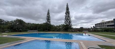 Utomhuspool