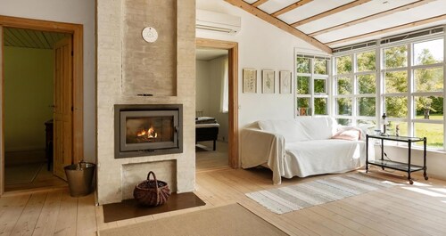 Spacious holiday home with large plot by Buresø