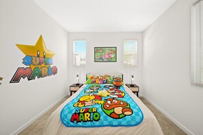 5 bedrooms, travel crib, WiFi