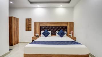 Egyptian cotton sheets, premium bedding, memory foam beds, desk