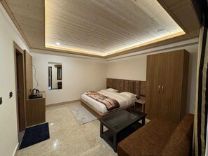 Desk, laptop workspace, free WiFi