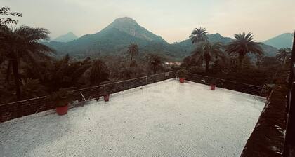 Hotel Grand Valley By Shri Hari Niwas