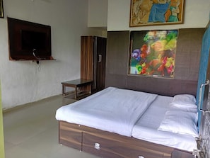 Quarto casal luxo, vista para a montanha | Wi-Fi de cortesia, roupa de cama