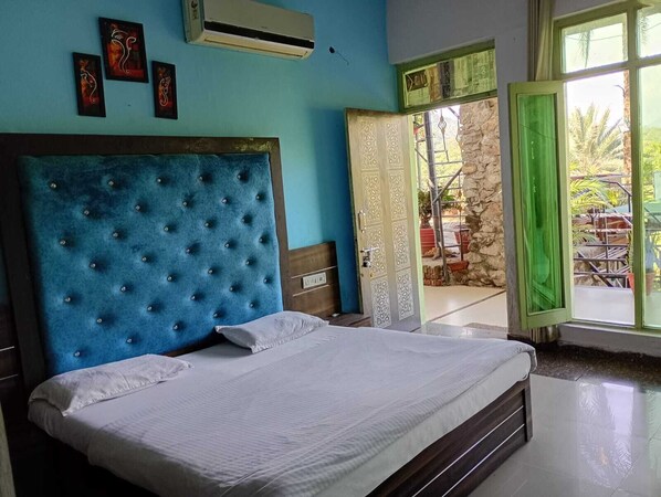 Quarto casal luxo, vista para a montanha | Wi-Fi de cortesia, roupa de cama
