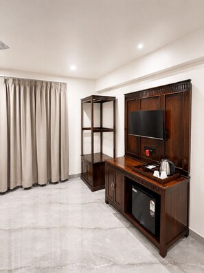 Family Suite, Mountain View | Television - Grand Valley - A boutique Resort in Mount Abu (Mount Abu)