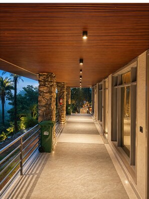 Lobby sitting area - Grand Valley - A boutique Resort in Mount Abu (Mount Abu)