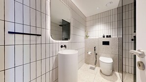 Hair dryer, towels