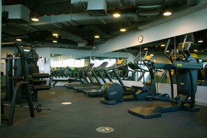 Fitness facility - Sky Gardens - High Rise Studio with Cityscape View (DIFC)
