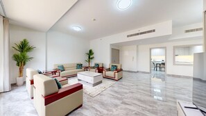 TV - Rimal - Upgraded Three Plus Kids Bedroom in JBR (Jumeirah Beach Residence)