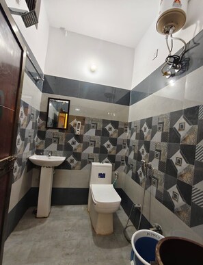 Habitación familiar, Aire acondicionado | Escritorio, camas supletorias, wifi gratis y ropa de cama