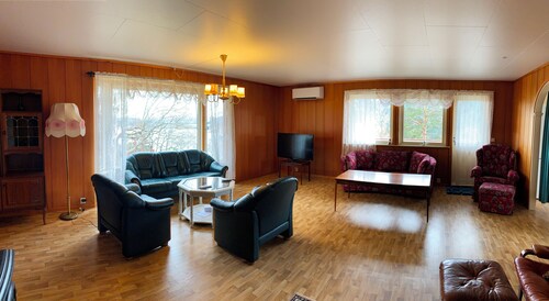 Charming 2-bedroom house in superb Møre og Romsdal with AC