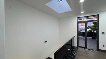 高級單棟房屋, 露台, 城市景 | 客廳