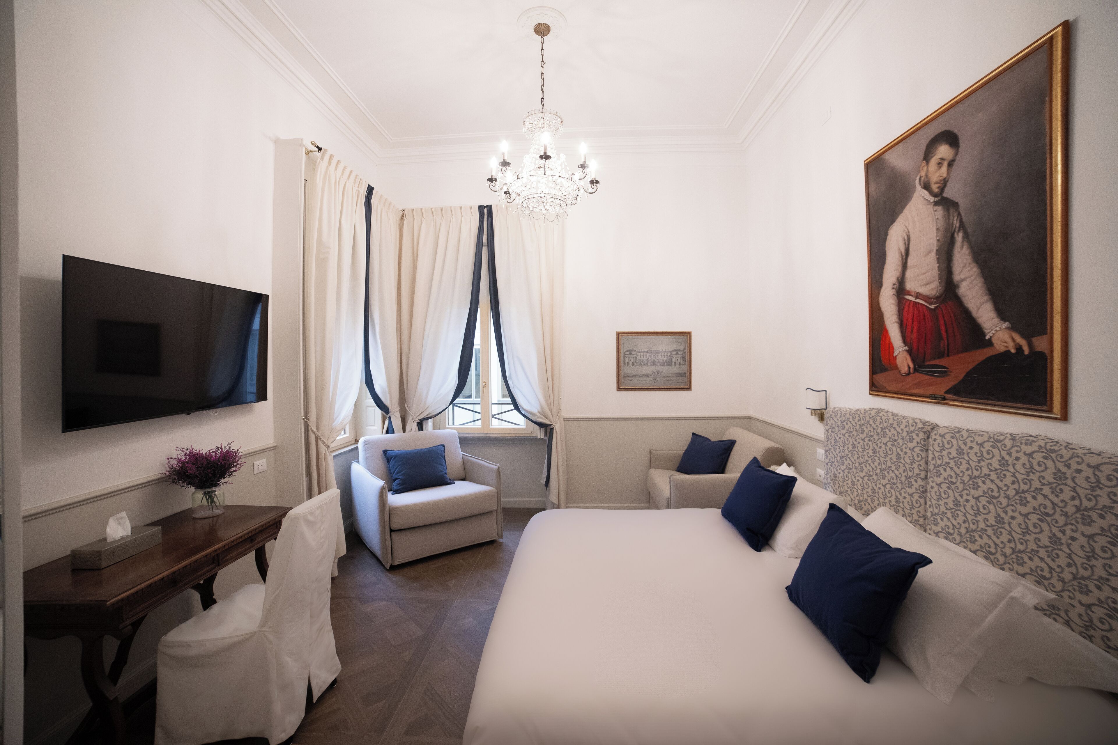 Minibar, Zimmersafe, Verdunkelungsvorhänge, Bügeleisen/Bügelbrett