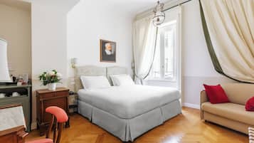 Deluxe Room | In-room safe, blackout drapes, iron/ironing board, free WiFi