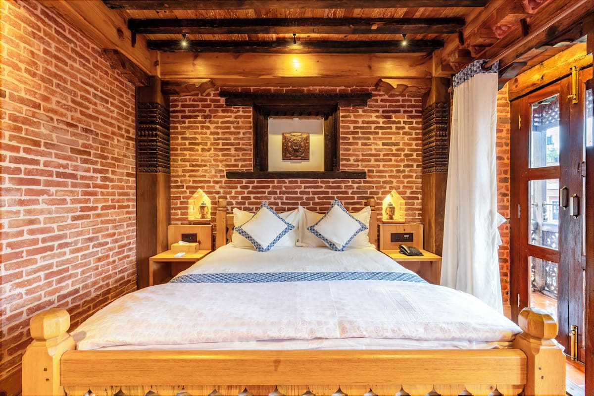 Luxury Suite, Non Smoking, Balcony | Free WiFi