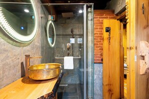 Executive Double Room, Non Smoking, Air conditioning | Bathroom | Shower, rainfall showerhead, bathrobes, slippers - Sulimha Durbar (Lalitpur)